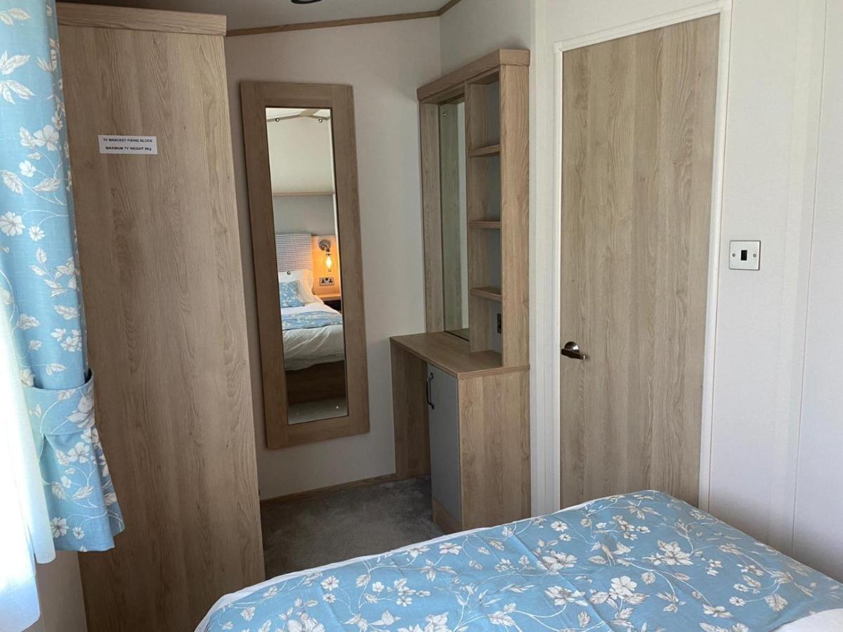 Lake District Prestige Caravan, 3 Bedrooms, Sleeps 8 On Haven Holiday Park Flookburgh Экстерьер фото
