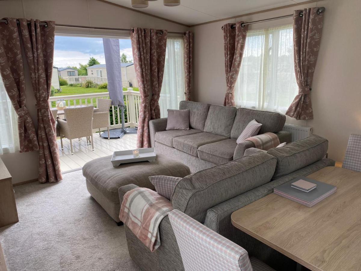 Lake District Prestige Caravan, 3 Bedrooms, Sleeps 8 On Haven Holiday Park Flookburgh Экстерьер фото