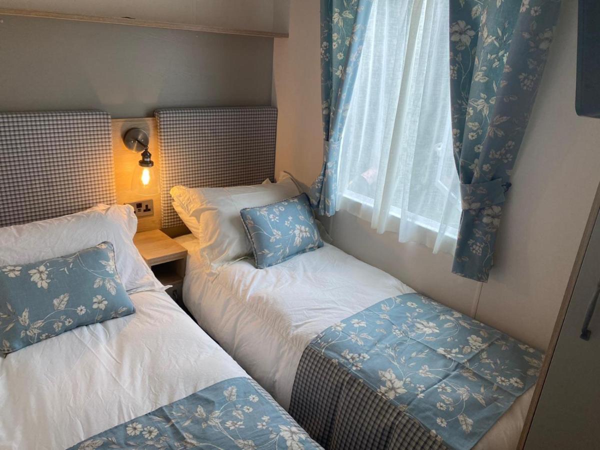 Lake District Prestige Caravan, 3 Bedrooms, Sleeps 8 On Haven Holiday Park Flookburgh Экстерьер фото