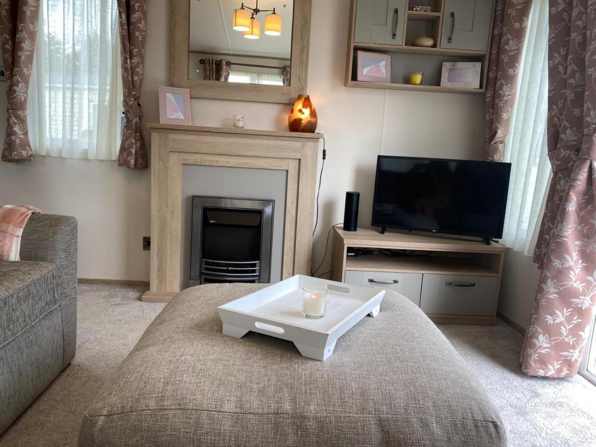 Lake District Prestige Caravan, 3 Bedrooms, Sleeps 8 On Haven Holiday Park Flookburgh Экстерьер фото