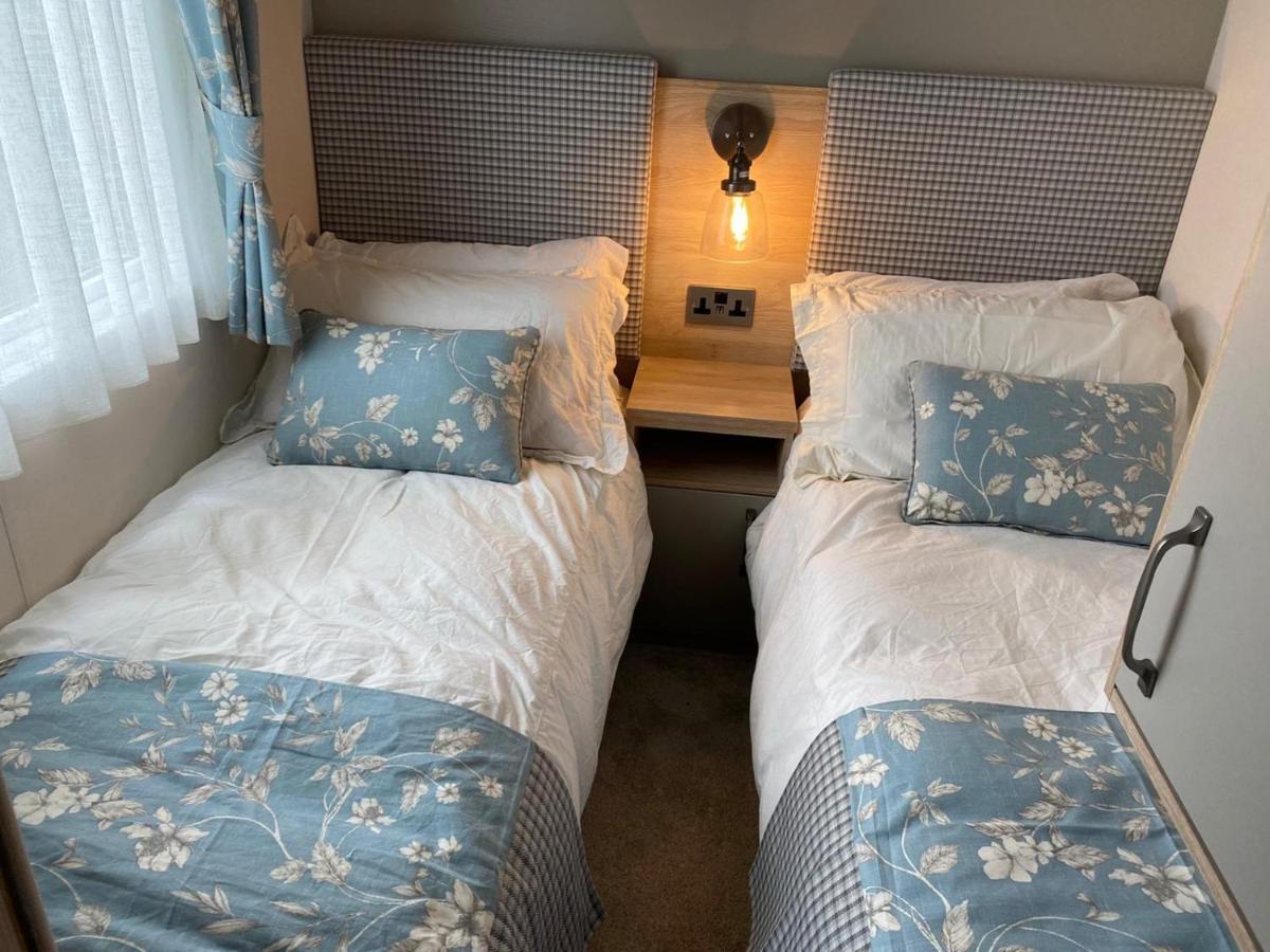 Lake District Prestige Caravan, 3 Bedrooms, Sleeps 8 On Haven Holiday Park Flookburgh Экстерьер фото